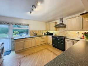 Photo 12- click for photo gallery